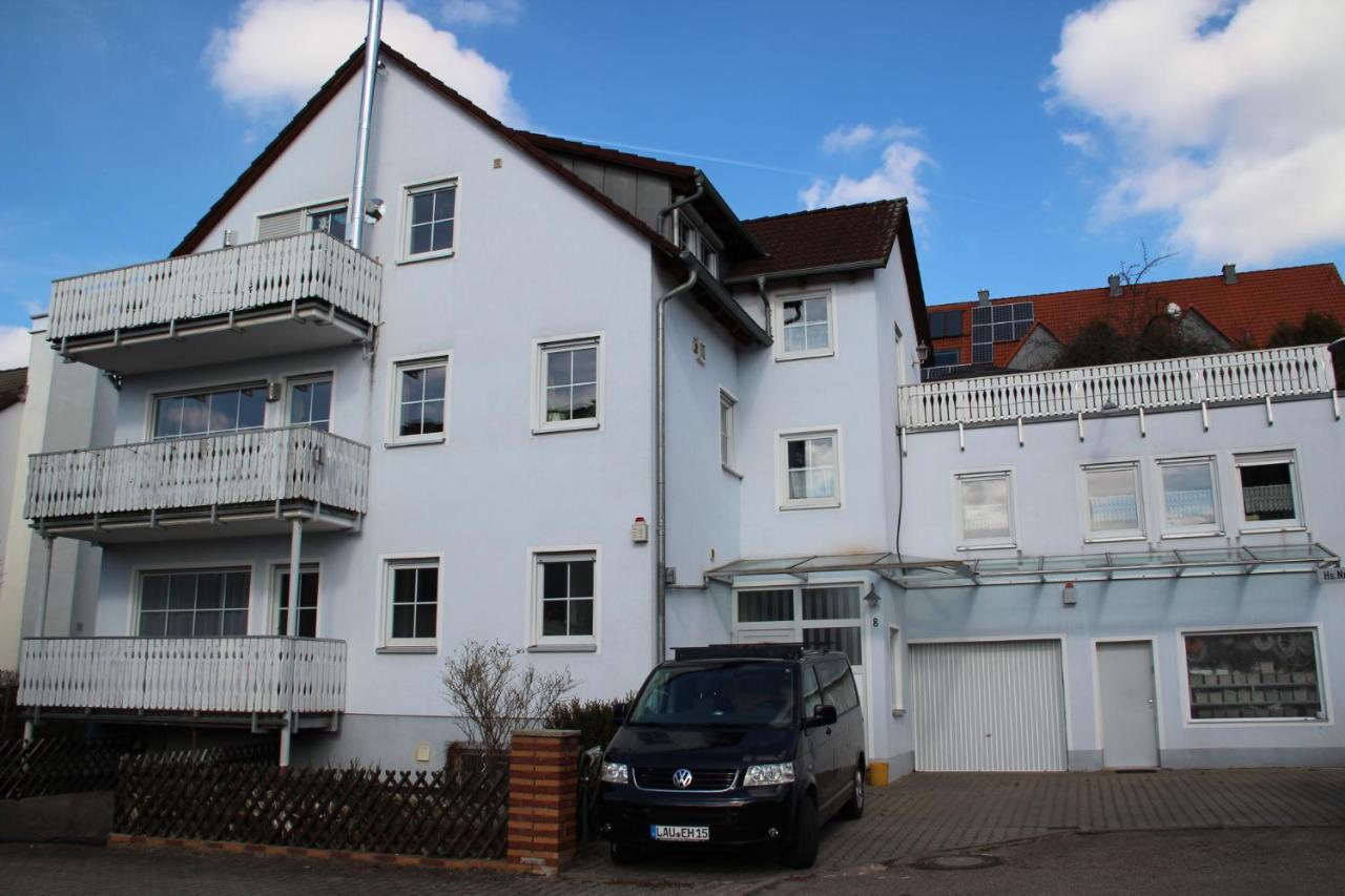 Ferienwohnung Mit 4 Schlafzimmer Fuer 2 Bis 9 Gaeste----Apartment With 4 Bedrooms For 2 To 9 Guests Nuremberg ภายนอก รูปภาพ